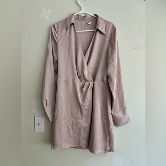 Babaton Larchmont Satin Dress - Picture 3 of 4